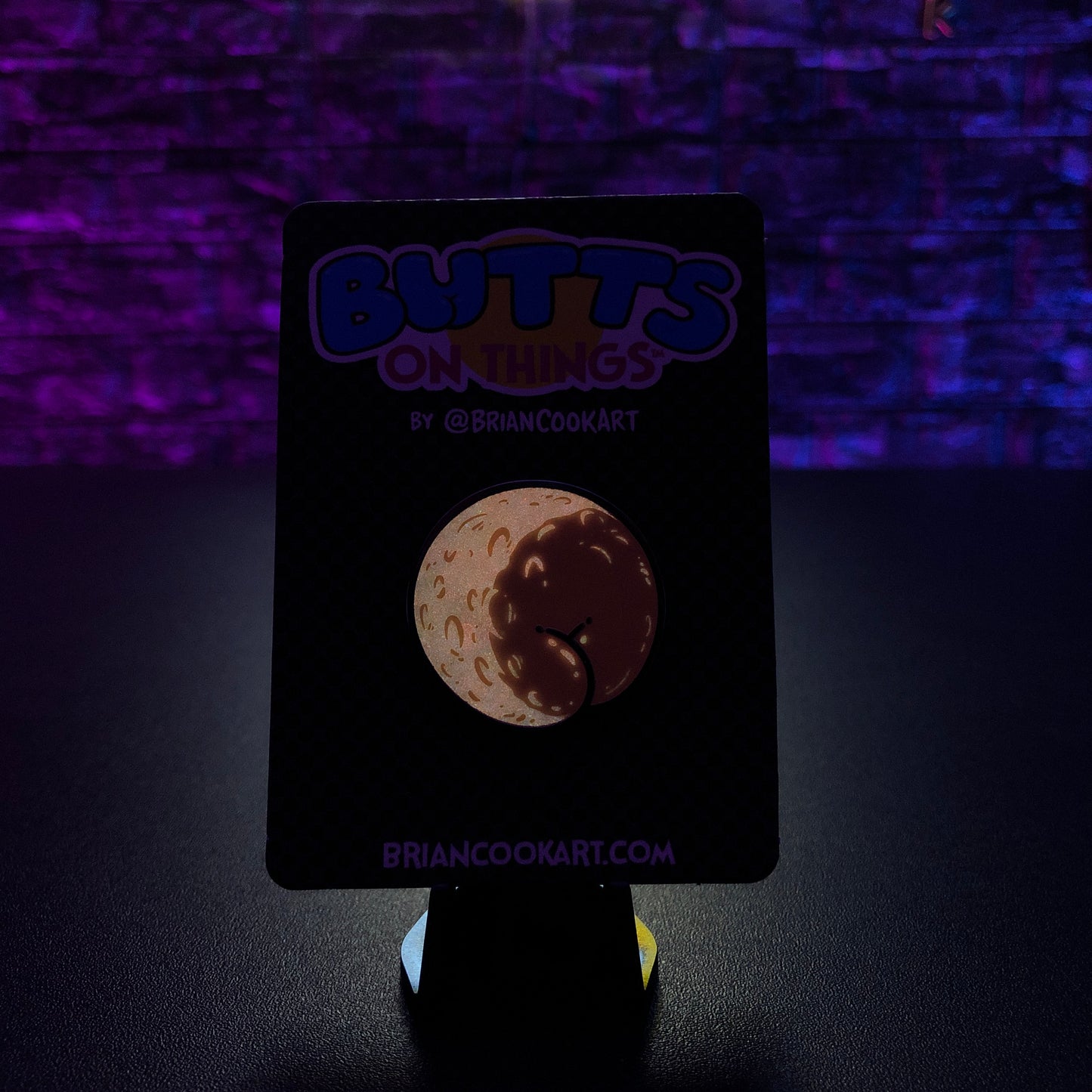 Luna Pin