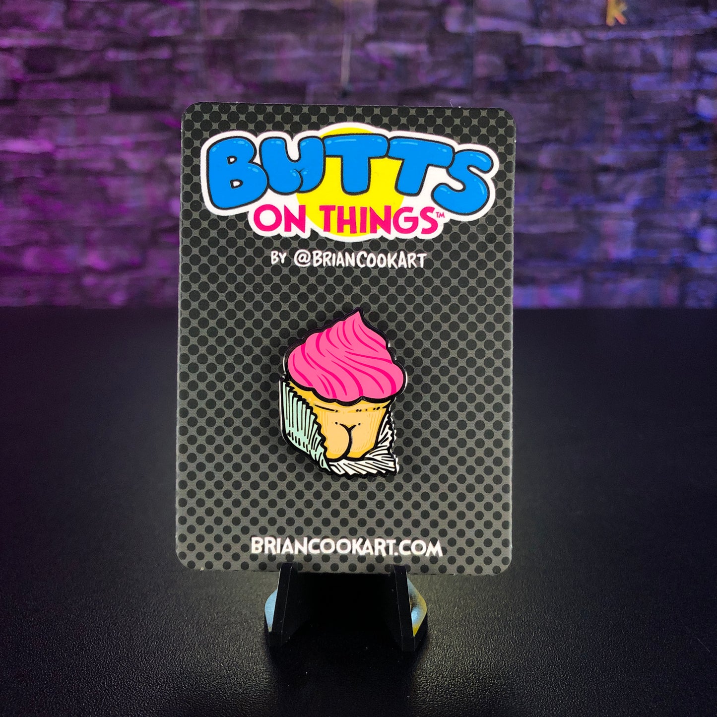 Cupcake Pin