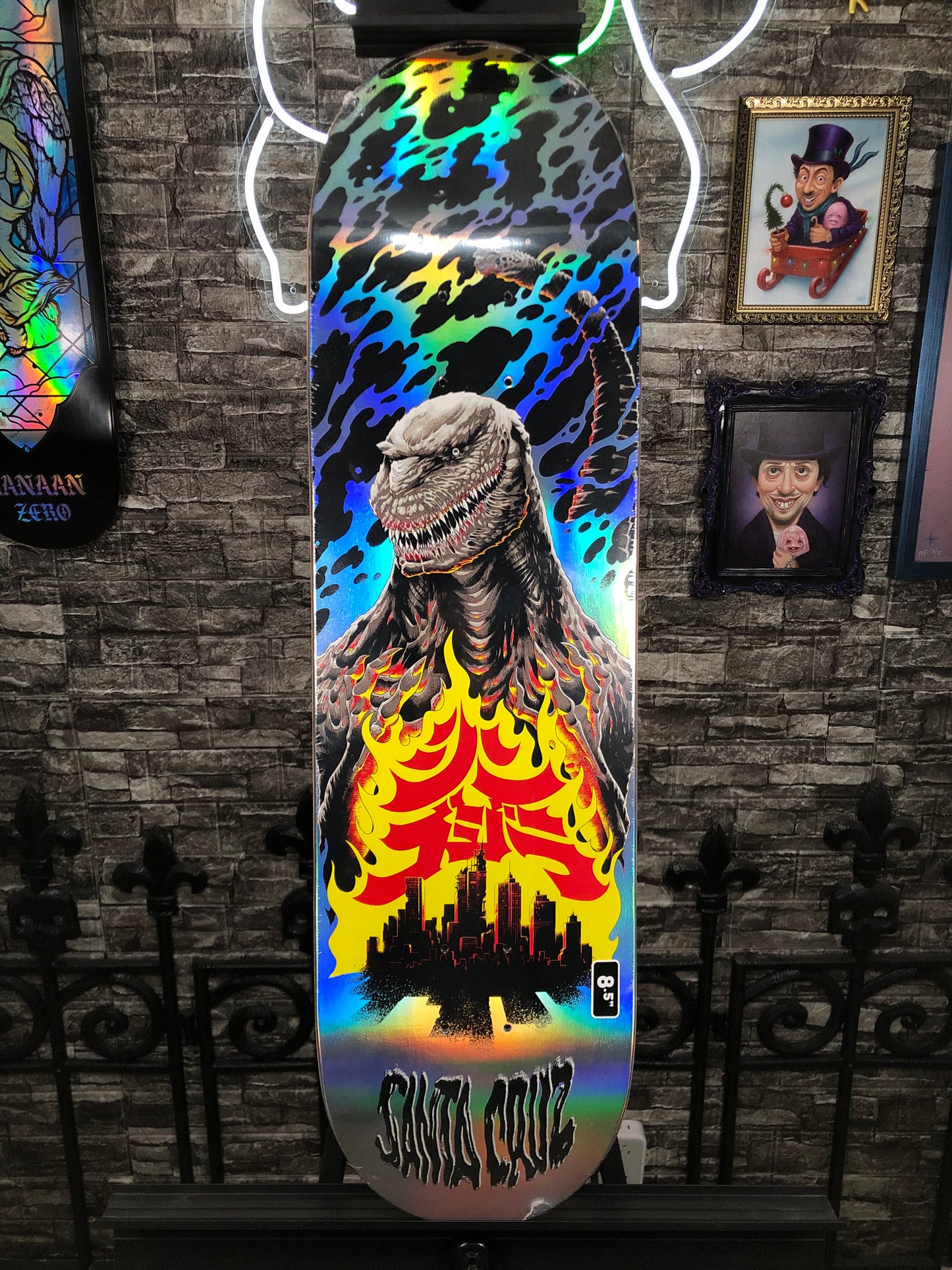 Patineta Santa Cruz / Godzilla (Shin Knox Firepit)