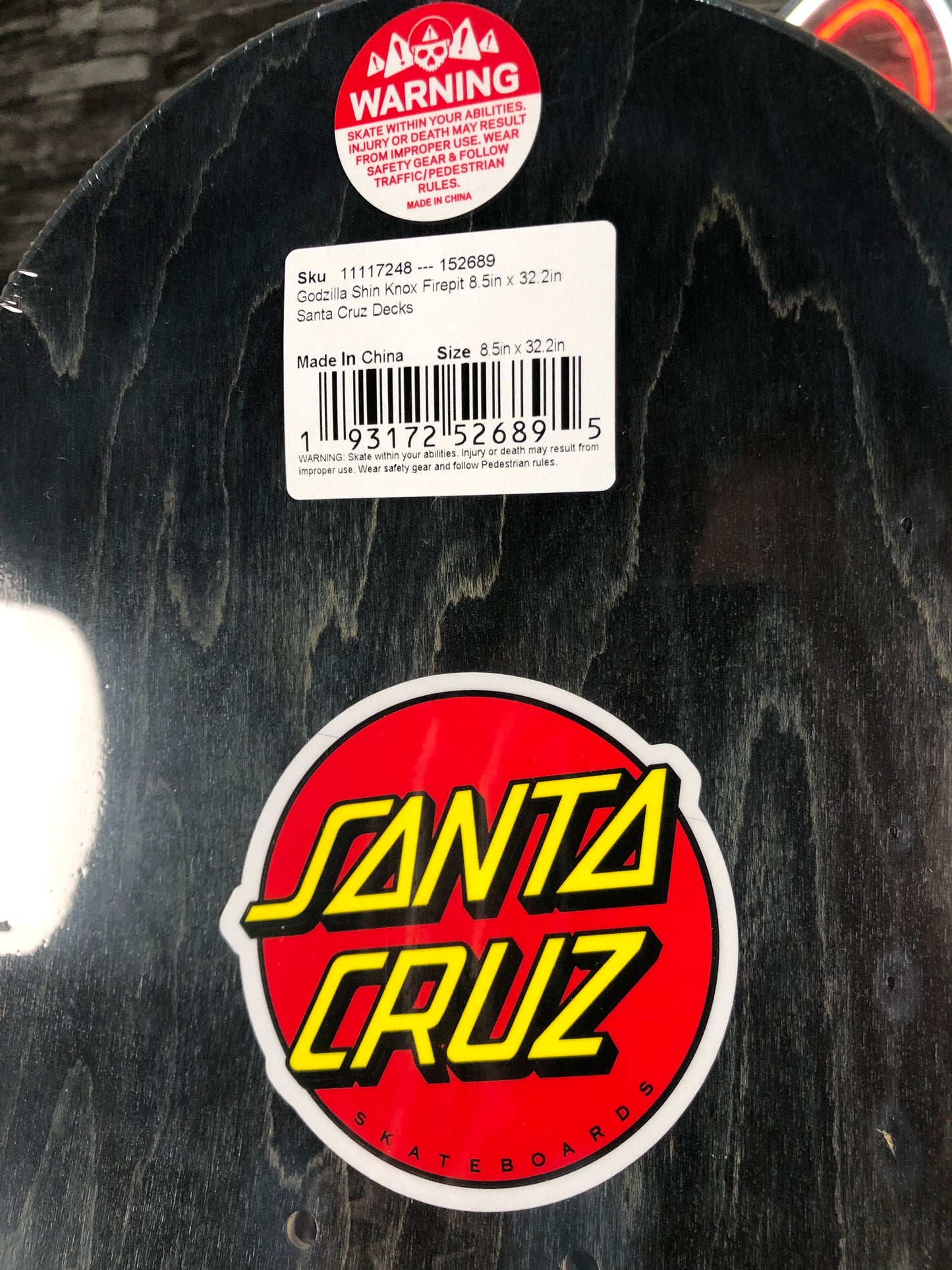 Patineta Santa Cruz / Godzilla (Shin Knox Firepit)